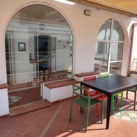 Дом отдыха Fronte Del Mare - Seafront Terrace